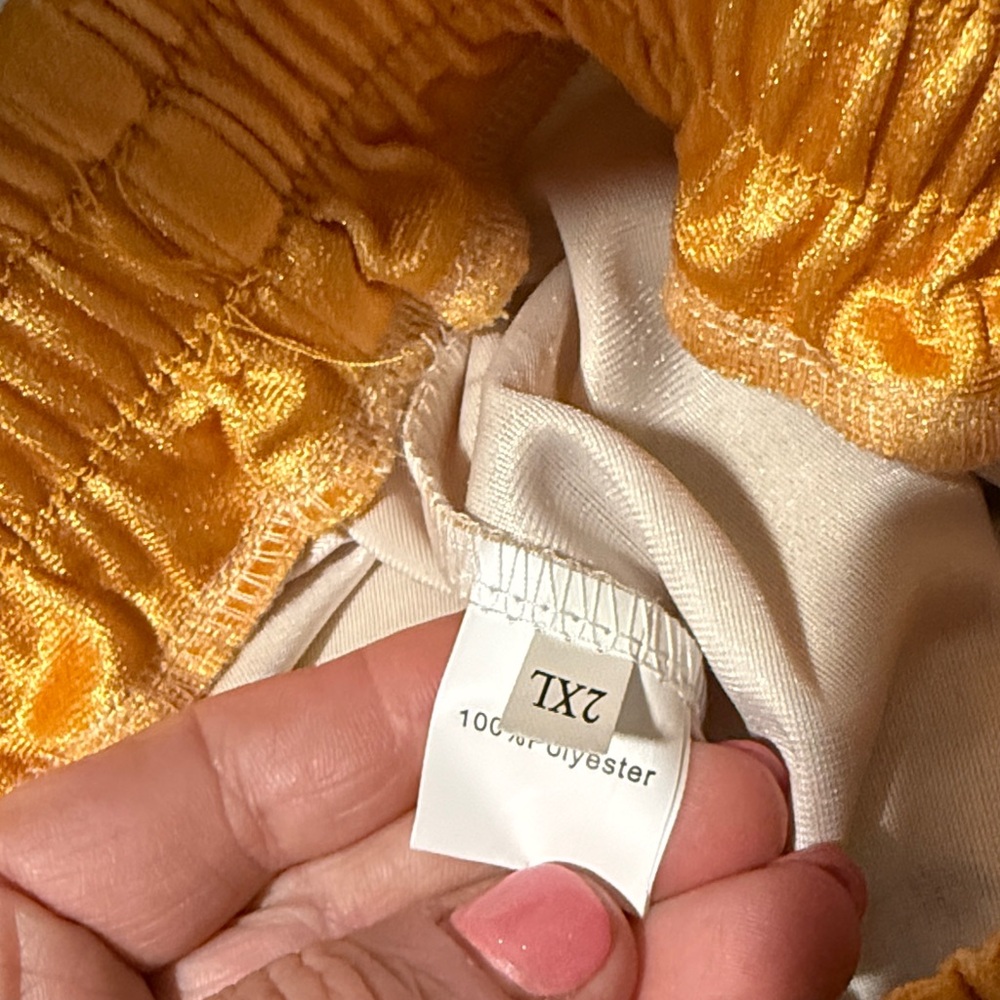 Floral High Waisted Velvet Wide-Leg Joggers in Dark Yellow Size 14 - Picture 8 of 10